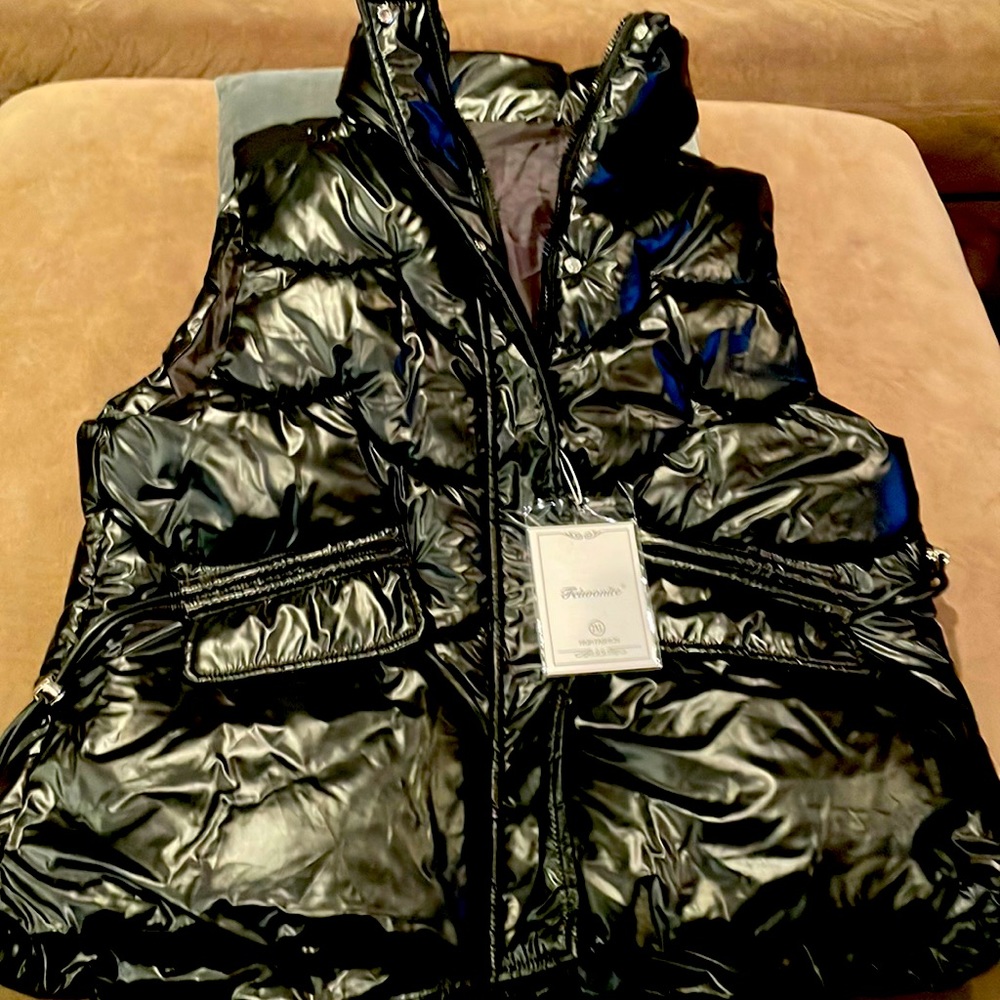 Ladies vests XL